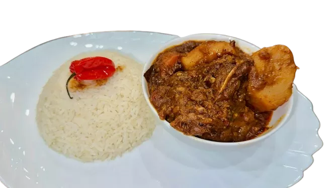 Stew with white rice